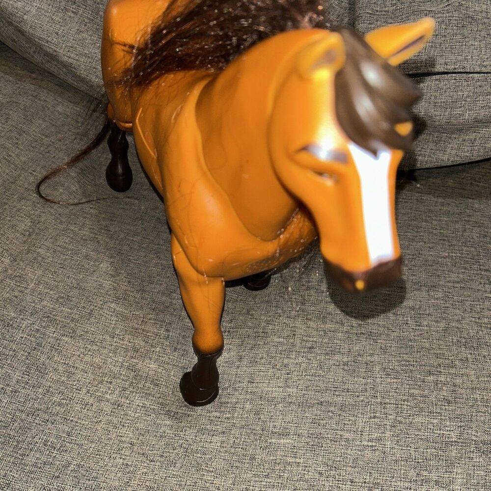 Dreamworks Spirit Deluxe Horse Walking & Sounds Toy Figure 14" Tested